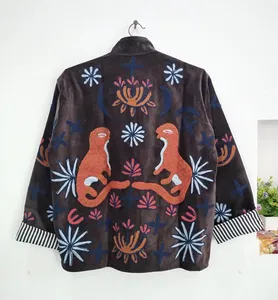 Veste en velours à col montant style bohème chic avec broderie Suzani, vêtement ethnique fait main pour femmes, automne-hiver - Product Image 5