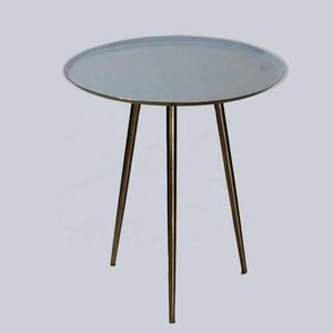 Mesa Auxiliar de Metal Hecha a Mano con Detalles Artísticos que Realzan el Ambiente del Hogar, Mesa Decorativa con Acabado en Oro Rosa - Product Image 6