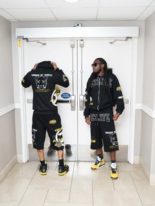 2026 Men's <b>Hoodie</b> & Shorts Set <b>Black</b> Yellow <b>Panther</b> Print Streetwear Full Zip Sweatshirt Autumn Casual Wear - Product Image 4