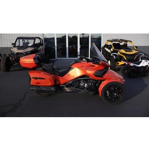 Maintenant disponible Can-Am Outlander MAX 6x6 XT-1000 - Product Image 1