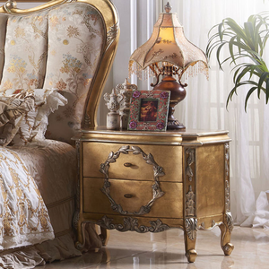 Juego de Dormitorio de Lujo de Estilo Rococó Francés de Alta Gama en Madera de Caoba con Cabecera Acolchada y Mesitas de Noche Tamaño King para Apartamentos y Hoteles - Product Image 6