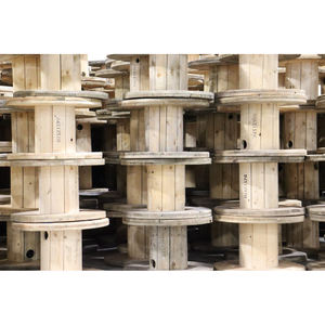 Carretes de Cable de Madera de Grado Comercial con Rendimiento Confiable para Transporte y Almacenamiento - Product Image 4