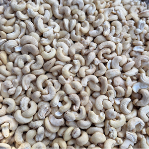 Meilleur prix pour les noix de cajou W320 W240, prix de gros des noix de cajou dans le monde entier, Santigo Ltd exporte vers l'Asie, l'UE, le Moyen-Orient - Product Image 1