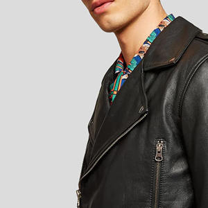 Blouson de motard personnalisé pour homme en cuir véritable noir, coupe ajustée, fermeture éclair asymétrique, en peau de mouton souple, style décontracté et tendance - Product Image 3