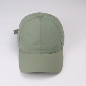 Casquette de baseball unisexe verte unie à 6 panneaux, ajustement réglable, style décontracté, tissu sergé avec logo personnalisé - Product Image 2