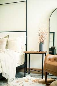 Table de Chevet Premium 2026 en Fer avec Plateau en Chêne Massif, Faite à la Main, Style Rustique Moderne pour Chambre et Salon - Product Image 3