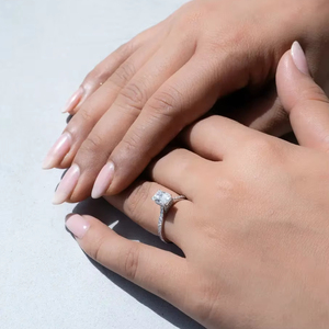 Bague solitaire en diamant de laboratoire émeraude IGI 1 carat D-E-F VVS-VS en or, or rose, or blanc, argent – Fournisseur professionnel de bijoux en gros - Product Image 1