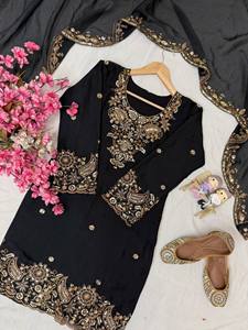 Conjunto de Vestido Tradicional Indio-Pakistaní para Mujer, Color Negro, Bordado, Largo hasta el Suelo, con Trabajo de Hilo Dorado, para Bodas - Product Image 5