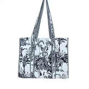 Bolso Tote Acolchado de Algodón Rojo con Estampado Animal, Bolso de Compras Abierto de Moda para Todas las Temporadas - Product Image 5