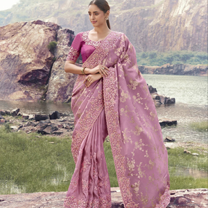 Elegante Saree de Seda Satinada para Mujer, Textura Suave, Perfecto para Fiestas, Bodas y Festivales - Product Image 1