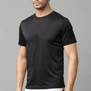 T-shirts promotionnels personnalisés 100 % polyester, t-shirts de sublimation vierges, fabricant de t-shirts de course, t-shirt noir uni pour hommes. - Product Image 1