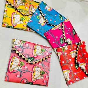 Ensemble d'enveloppes en tissu ethnique faites à la main, imprimées de motifs colorés, porte-cadeaux traditionnels Shagun, enveloppes de mariage festives - Product Image 1