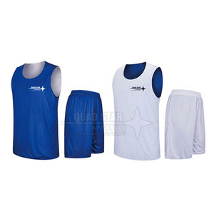 Uniforme de basket-ball réversible imperméable au design unique, respirant et léger, en vente - Product Image 4