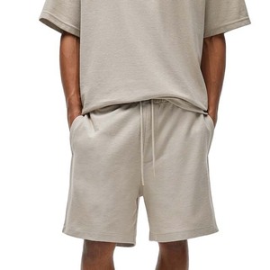 Ensemble t-shirt et short pour homme, col rond, 100% coton jersey, poids lourd 220 GSM, design personnalisé, ensemble de survêtement de haute qualité pour homme - Product Image 3