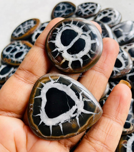 Gran oferta 100% cabujón septariano negro Natural de alta calidad, joyería de cuarzo de piedras preciosas sueltas al por mayor - Product Image 2