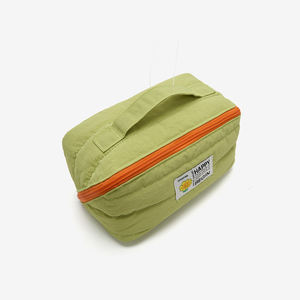 Sac à cosmétiques tendance en nylon résistant à l'eau durable pliable léger portable de capacité moyenne fermeture à glissière couleur personnalisée - Product Image 4