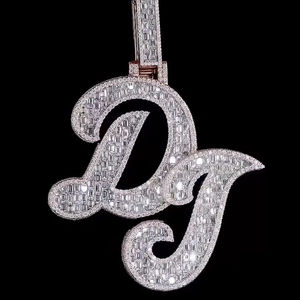 Colgante Personalizado de Moissanita con Inicial, Letra con Incrustaciones de Diamantes, Plata 925 Chapada en Oro, Joyería con Nombre para Fiesta - Product Image 3