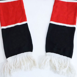 Écharpes de sport en jacquard tricoté double face personnalisées, de la meilleure qualité, pour l'automne et l'hiver, pour les fans de football des clubs masculins - Product Image 3