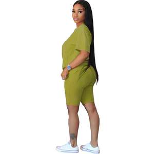 Ensemble T-shirt et short décontracté pour femme, collection été, haute qualité, sur mesure, motif uni, style streetwear - Product Image 2