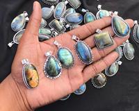 Pendentifs vintage faits à la main en laiton, assortiment de pierres de labradorite en forme de goutte, sertis en argent plaqué, fournisseur en gros de bijoux en pierres précieuses