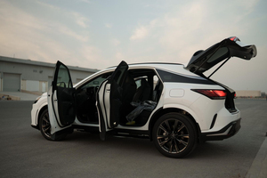 BRAND NEW 2026 LEX US RX 350 F SPORT 3.0L V6 TURBO SPORT 409HP/5200RPM 6 CYLINDER 7 SEATERS 10-SPEED AUTOMATIC TRANSMISSION - Product Image 4