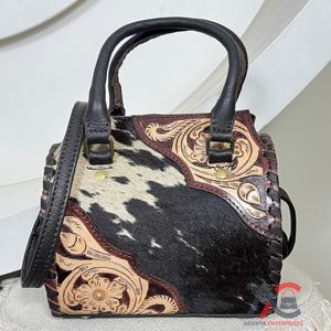 กระเป๋าเดินทางหนังวัวแท้ขนาดใหญ่ งานแฮนด์เมด ดีไซน์หรูหรา สำหรับวันหยุดสุดสัปดาห์ รุ่นมินิ สำหรับผู้หญิง ผลิตโดยโรงงาน OEM - Product Image 1