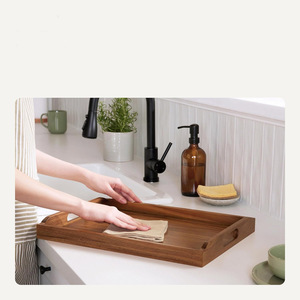 Plateau décoratif classique en bois massif avec un design intemporel et une fabrication de qualité supérieure - Product Image 6
