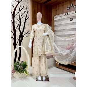 Conjunto de Traje de Chifón de Diseñador, Talla 2XL, con Lentejuelas y Bordado Zari, Conjunto Elegante Adornado - Product Image 1