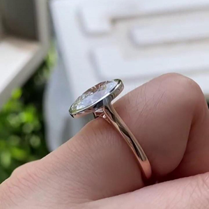 Elegant Oval cut Bezel Lab Grown <b>Diamond</b> Engagement <b>Ring</b> for Women IGI Certified 14K Gold Luxury Wedding Jewelry Gift - Product Image 5