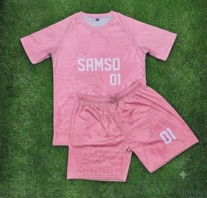 Ensemble de maillots de football pour enfants personnalisés par sublimation, uniforme de football respirant, kit d'entraînement, vêtements en gros OEM ODM - Product Image 2