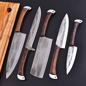 Juego de Cuchillos de Chef Profesionales Personalizados de 5 Piezas Hechos a Mano con Acero de Alto Contenido de Carbono y Mango de Madera para Chefs y Cocineros - Product Image 5