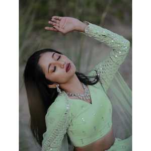 Lehenga choli ชุดงานหมั้นผ้าเลื่อมสีเขียวสีพาสเทลน่ารัก - Product Image 3