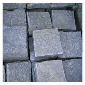 Pierre de lave noire naturelle de qualité supérieure 100x100mm Finition antique pour murs extérieurs ou piscines Projets hôteliers Garantie 1 an - Product Image 4