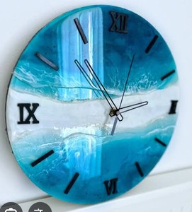 Horloge murale ronde en résine Océan, silencieuse, à quartz, affichage analogique à aiguilles, lumineuse, décoration artistique moderne de style côtier pour salon et chambre d'amis - Product Image 6