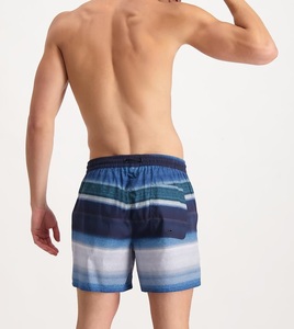 Pantalones Cortos de Baloncesto Sublimados Personalizados OEM para Hombre, de Malla Transpirable de Secado Rápido con Cordón, Estampados para Verano y Estilo Urbano - Product Image 4