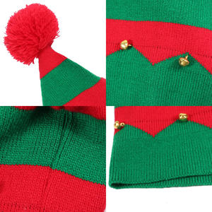 Chapeau de Noël classique rouge en peluche avec bordure en fourrure blanche douce et pompon pour les fêtes de Noël et les événements festifs - Product Image 5