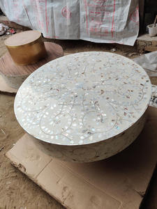 Mesa de Centro Redonda de Lujo con Incrustaciones de Concha, Hecha a Mano, Color y Tamaño Personalizables - Product Image 5