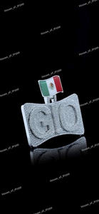 Pendentif personnalisé Iced Out en argent 925 plaqué rhodium avec moissanite et motif drapeau – Bijou de luxe audacieux - Product Image 4