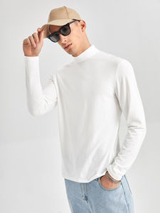 T-shirt de compression fitness pour hommes de qualité supérieure avec personnalisation complète, fabriqué au Pakistan - Product Image 4