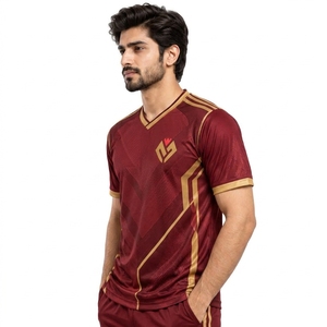 เหมาะสำหรับการฝึกซ้อม เสื้อฟุตบอลน้ำหนักเบา เสื้อกีฬาฟุตบอล เนื้อผ้านุ่ม ระบายอากาศได้ดี สวมใส่สบาย - Product Image 3