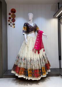 Lehenga Choli traditionnel indien pakistanais pour femmes, brodé, longueur au sol, coupe ample, vêtements de mariage, coton extensible - Product Image 2