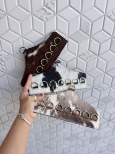 New Arrival Handcrafted Brass Genuine Cowhide Leather Luxury Wild Scarf Rag Holder Wall <b>Hook</b> <b>Kitchen</b> Towel Organizer Hanging - Product Image 1