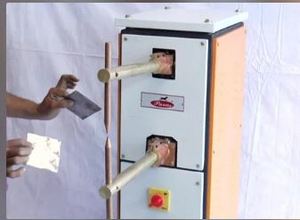 เครื่องเชื่อมแบบจุด ใช้เท้าเหยียบ ขดลวดทองแดง 100% กระแสไฟ 8 กิโลแอมป์ กำลังไฟเข้า 10 กิโลโวลต์แอมป์ เหมาะสำหรับเชื่อมลวดเชื่อมขนาด 4 มม. - Product Image 3