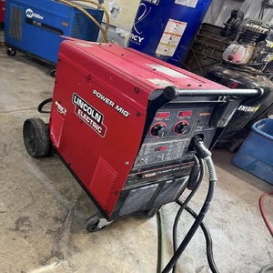 เครื่องเชื่อมทิกที่ทนทาน รุ่นลินคอล์น อินเวอร์เทค ซีรีส์ ใช้กับอาร์กอน สำหรับเชื่อมสแตนเลส พร้อมมอเตอร์แกนทองแดง สำหรับงานผลิตอุตสาหกรรม - Product Image 2