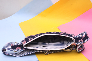 Bolsa de Cosméticos Acolchada con Estampado Floral, Bolsa de Aseo con Cierre, Estuche de Maquillaje de Algodón para Viajes y Uso Diario - Product Image 3
