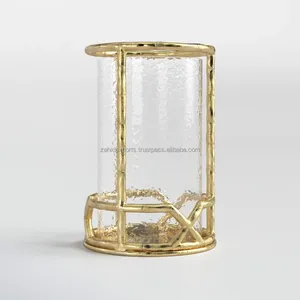 Lanterne contemporaine en métal et bois avec finition bronze patiné pour la décoration de la maison et Noël - Product Image 4