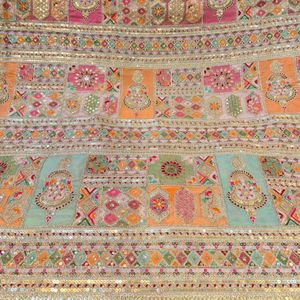 Tissu de haute qualité à motifs codés pour la mode féminine, les tenues de soirée et la collection textile de boutique - Product Image 5
