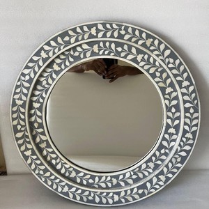 กระจกติดผนังลายทางฝังกระดูก งานแฮนด์เมด ของตกแต่งบ้าน - Product Image 1
