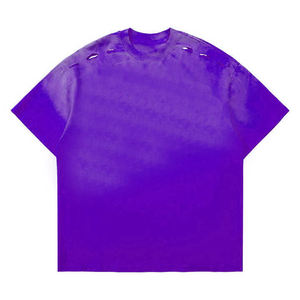 เสื้อยืดผู้ชายสีดำลายสีน้ำเงิน แขนสั้น คอตั้ง ทรงปกติ สวมใส่สบาย พิมพ์ลายซิลค์สกรีน ผ้าถัก ระบายอากาศได้ดี น้ำหนัก 220 กรัม - Product Image 6