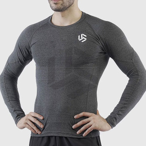 เสื้อยืดออกกำลังกายผู้ชายแขนยาว คอกลม ผ้าสแปนเด็กซ์/โพลีเอสเตอร์ แห้งเร็ว ออกแบบได้ตามต้องการ พร้อมลายตัวอักษรแบบถัก - Product Image 3